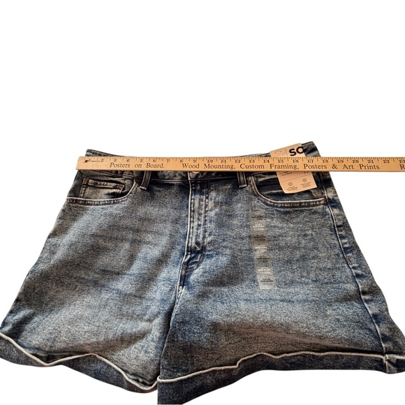 SO Mom Jean Shorts Womens Size 17 / 33 High Rise Stretch Denim 3" Inseam Cuffed - Picture 11 of 15